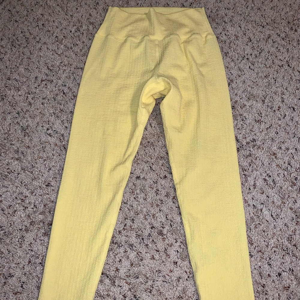 BuffBunny Demand Leggings